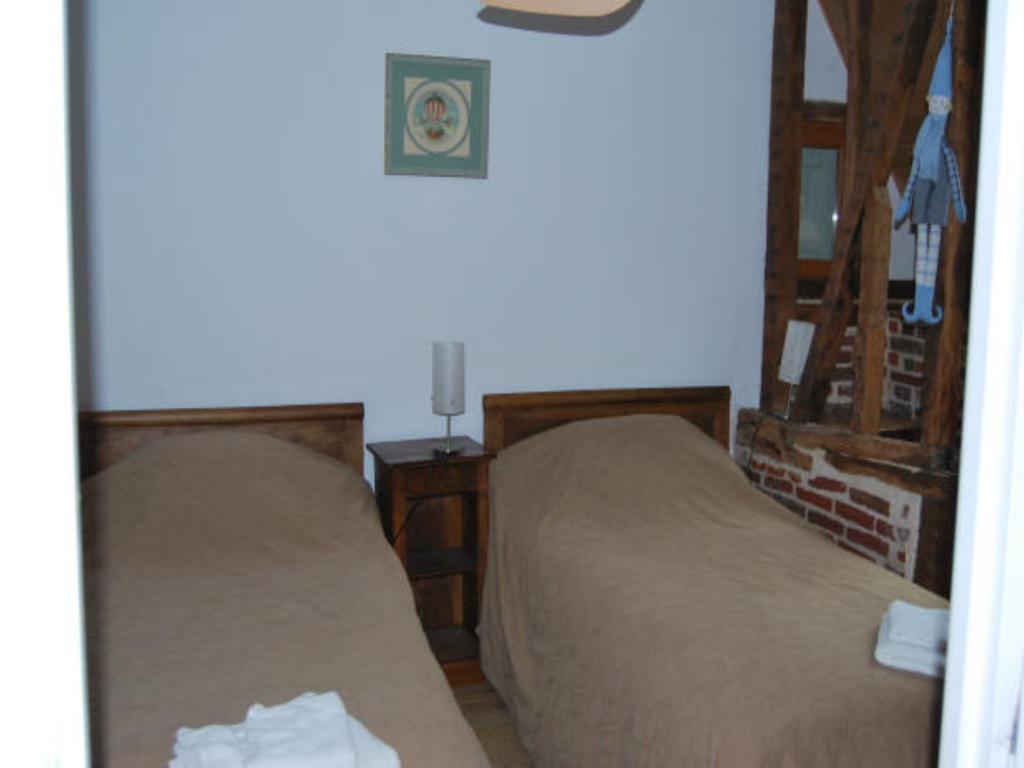 Chez Francine Et Xavier Bed and Breakfast Froissy  Εξωτερικό φωτογραφία