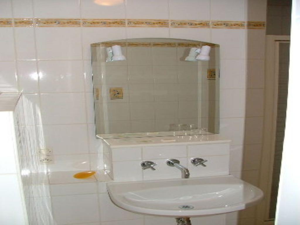 Chez Francine Et Xavier Bed and Breakfast Froissy  Δωμάτιο φωτογραφία